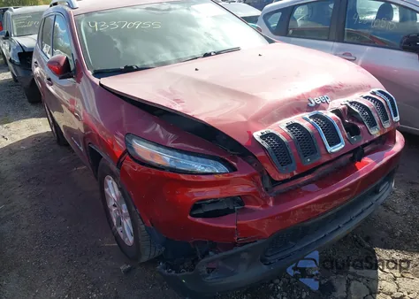 2017 Jeep Cherokee Latitude 4X4 from USA, damaged, VIN 1C4PJMCB1HW505103